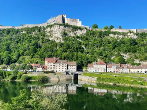 photo de la ville de Besançon, lieu où va se dérouler la formation